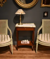 Petite console en acajou de style Louis XVI