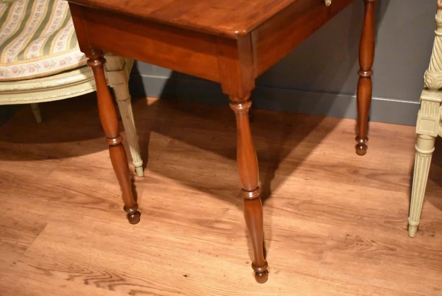 Table à écrire en acajou