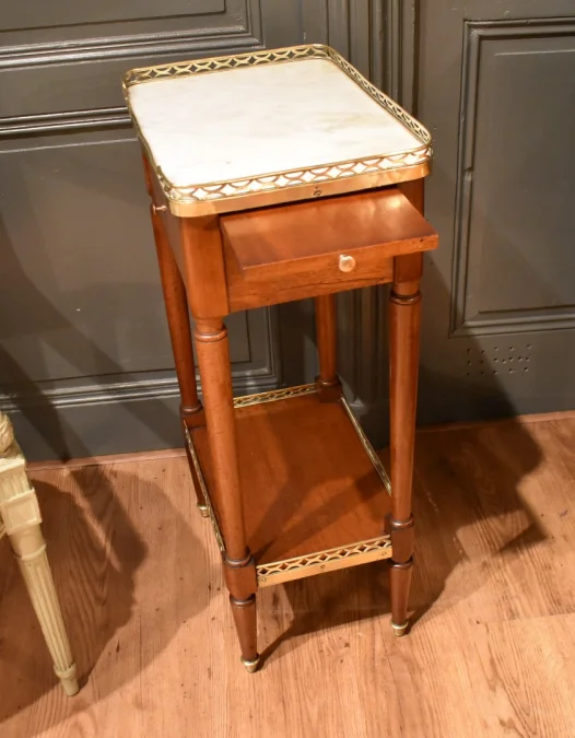 Chevet en acajou de style Directoire