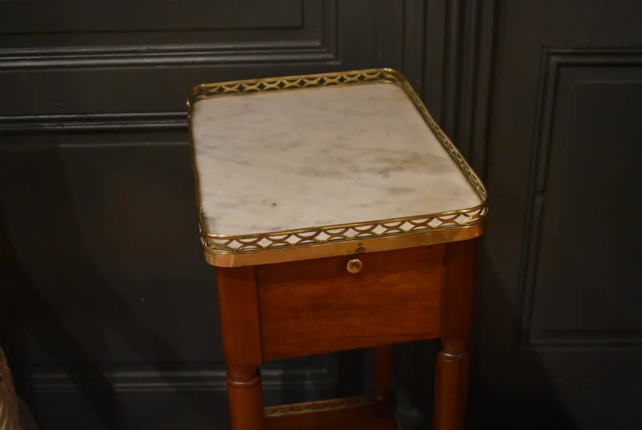 Chevet en acajou de style Directoire