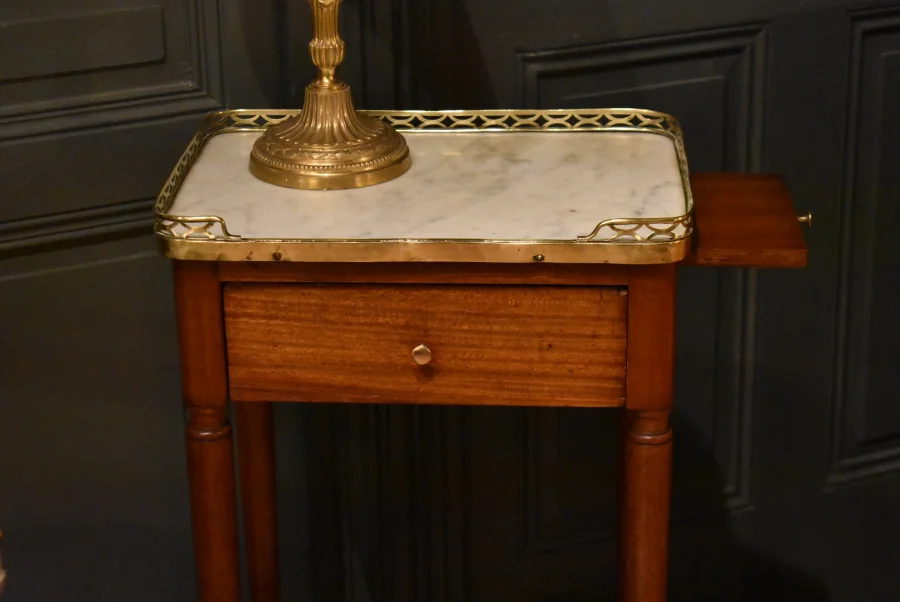 Chevet en acajou de style Directoire