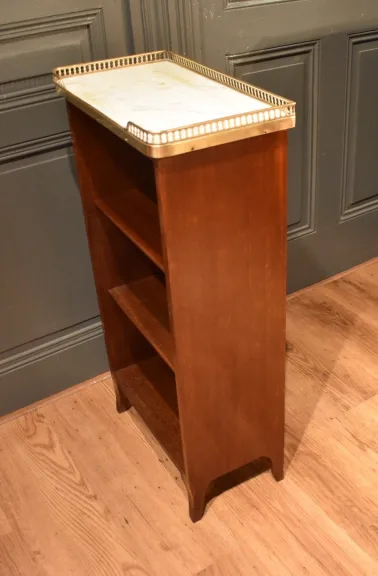 Petit bibus de style Louis XVI