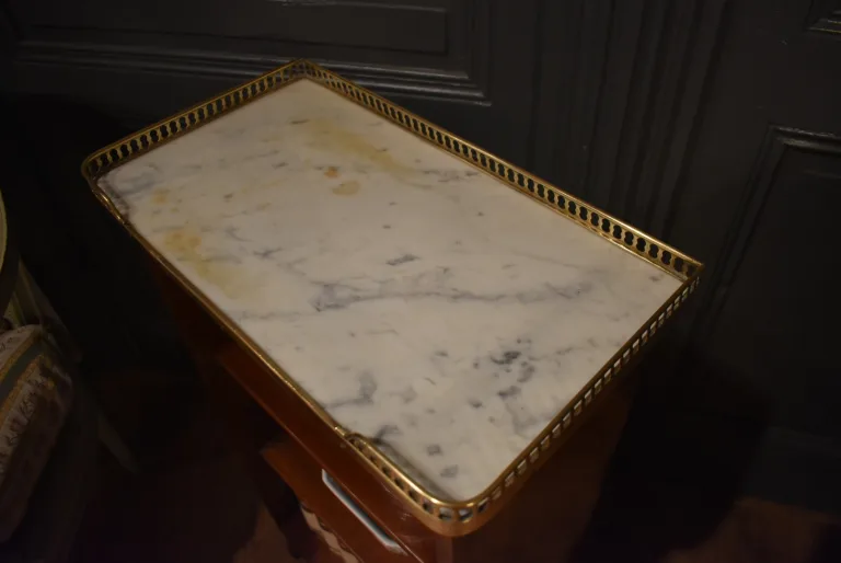 Petit bibus de style Louis XVI