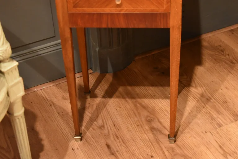 Chevet de style Louis XVI