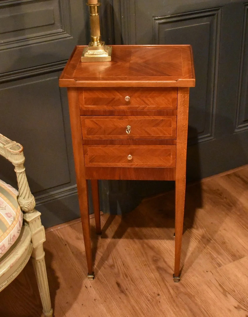 Chevet de style Louis XVI