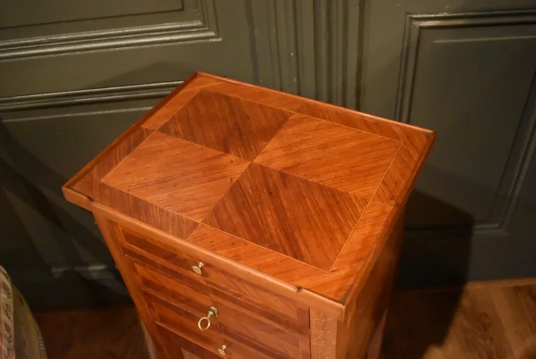 Chevet de style Louis XVI