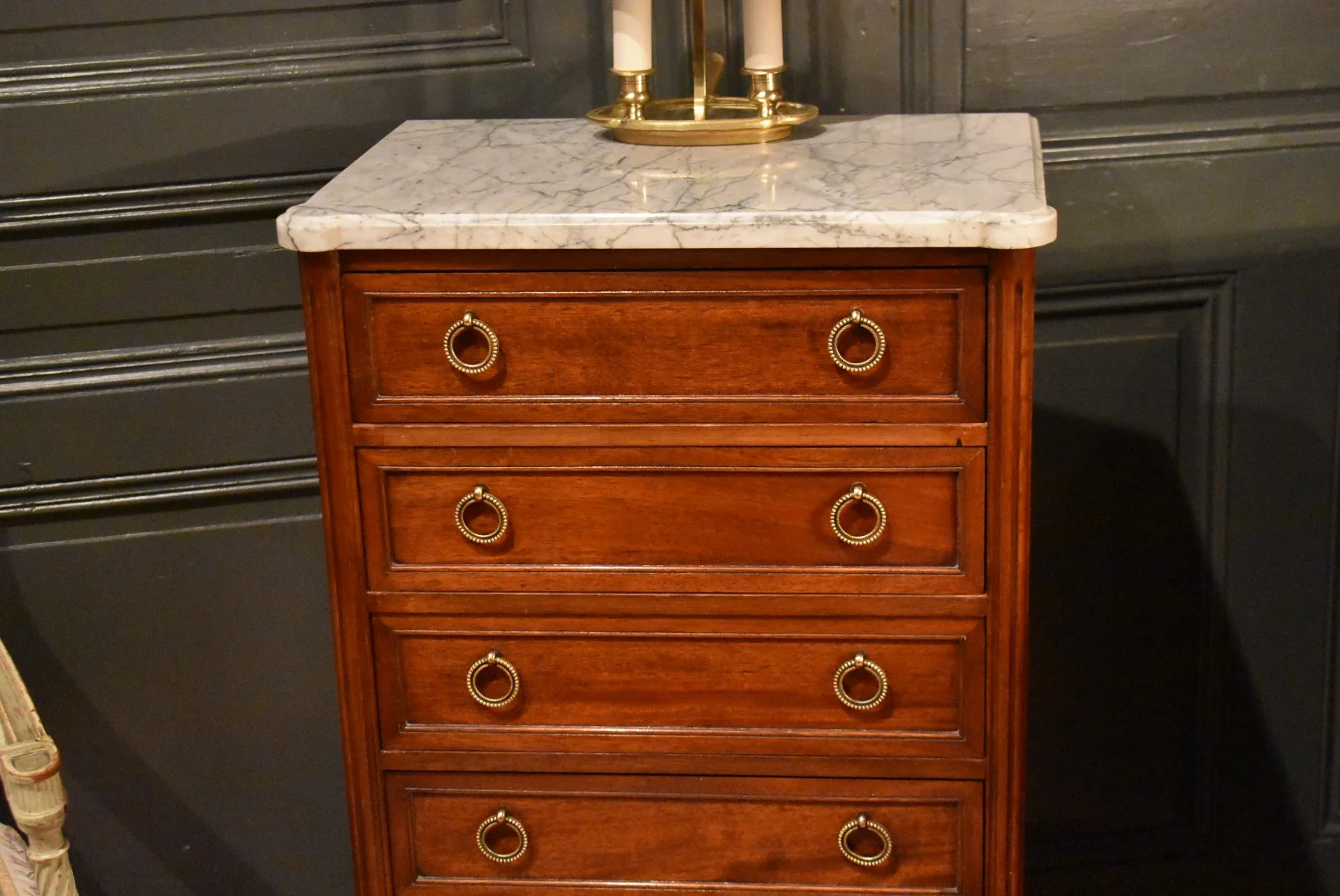 Semainier style Louis XVI en acajou — Very good condition