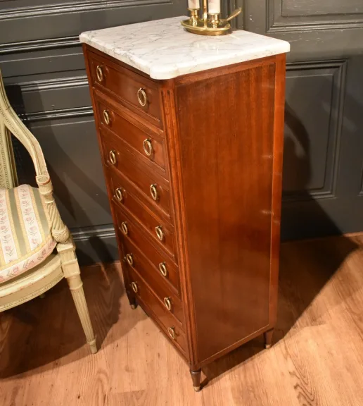 Semainier style Louis XVI en acajou