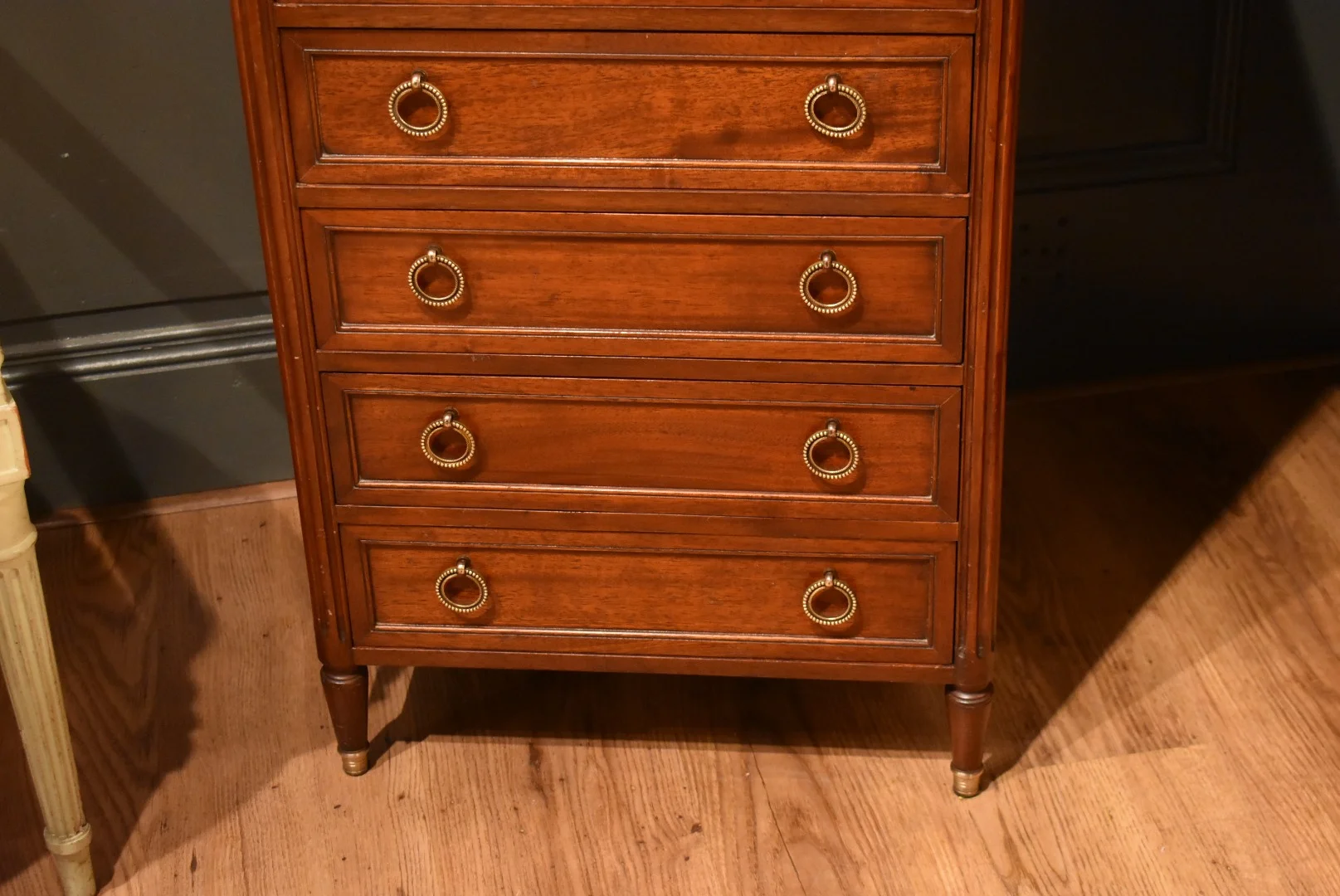 Semainier style Louis XVI en acajou — Very good condition