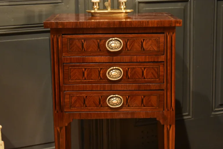 Chevet de style Louis XVI