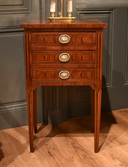 Chevet de style Louis XVI