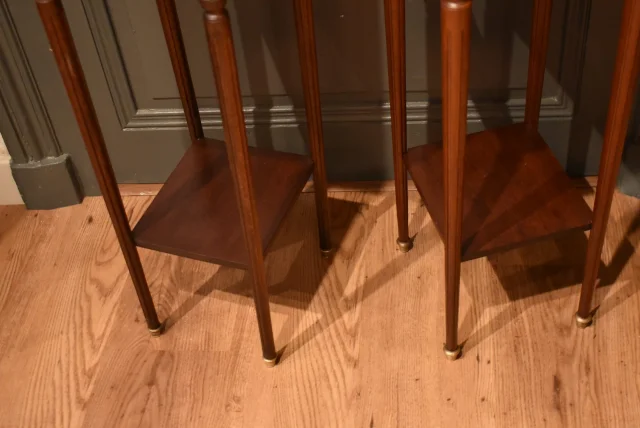 Pair of small Louis XVI style bedside tables — Very good condition