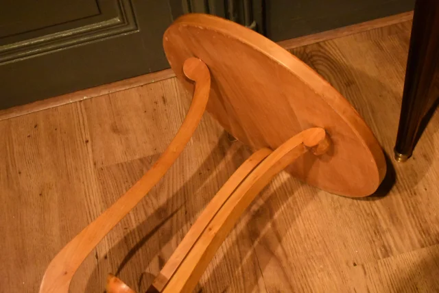 Small guéridon side table — Very good condition