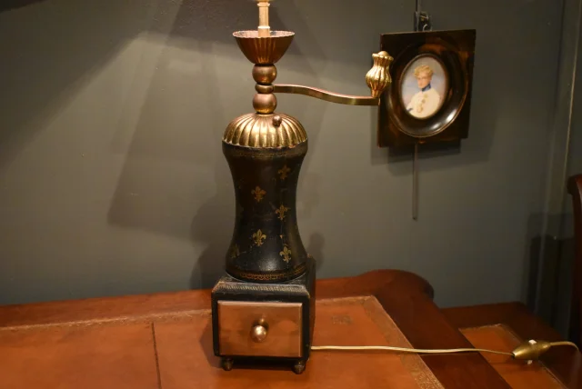 Lampe "moulin à café" — Très bon état