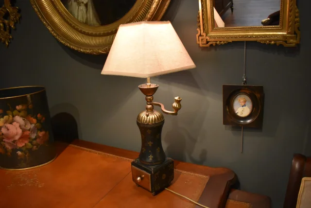 Lampe "moulin à café" — Très bon état