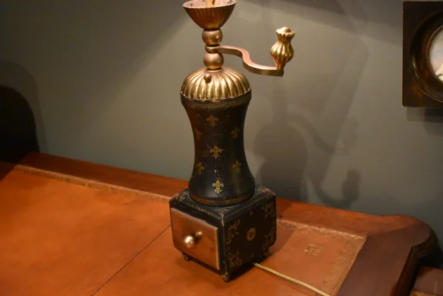 Lampe "moulin à café" — Très bon état