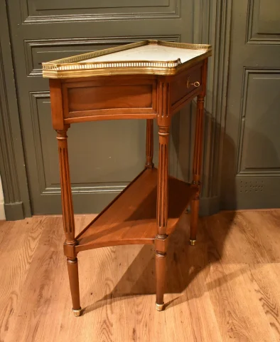Konsole im Louis-XVI-Stil aus Mahagoni — Sehr guter Zustand