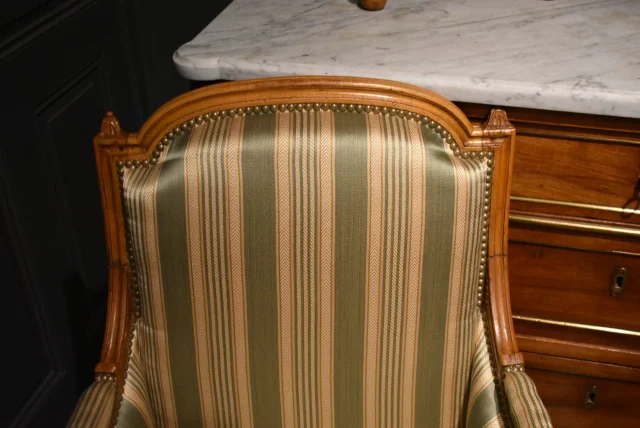 Paar Louis XVI bergères van Mailfert — Zeer goede staat