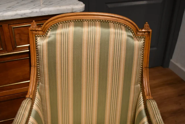 Paar Louis XVI bergères van Mailfert — Zeer goede staat