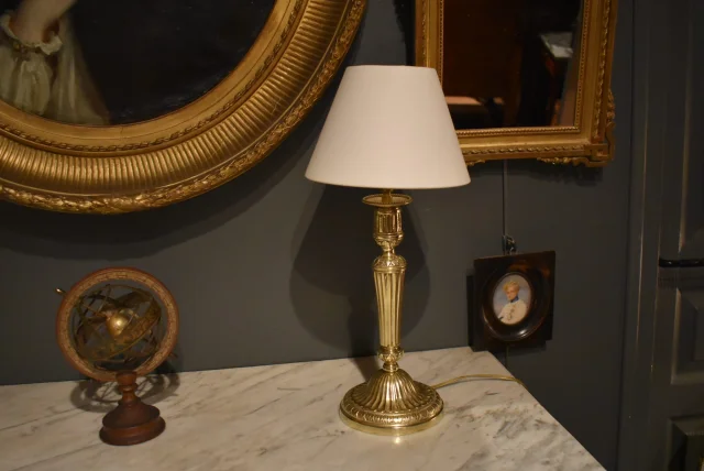 Louis XVI Style Lamp — Very good condition
