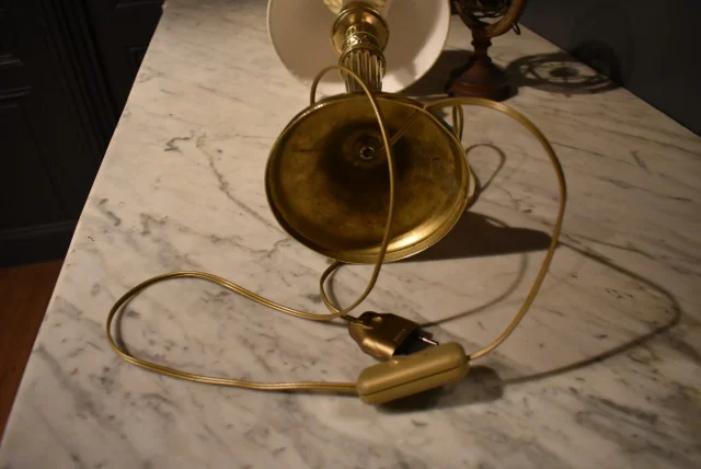 Louis XVI Style Lamp — Very good condition