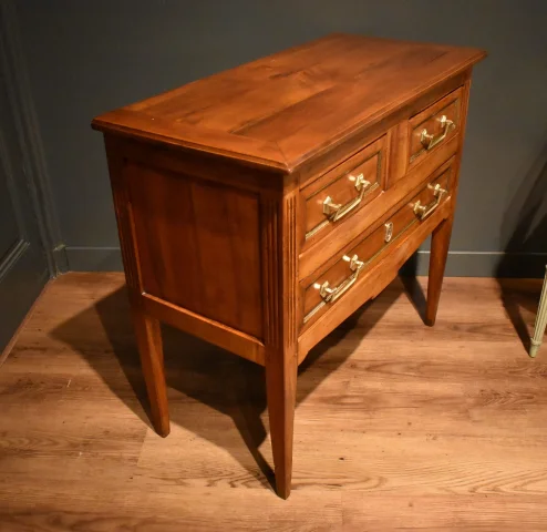 Kleine Louis-XVI-Sauteuse-Kommode — Sehr guter Zustand