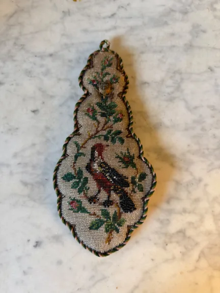 Porte-montre en sablé de perles début XIXème — Bon état
