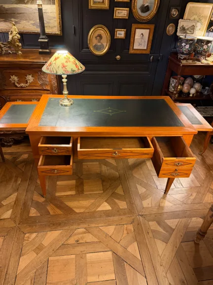 Bureau plat