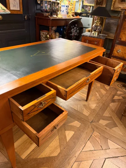 Bureau plat