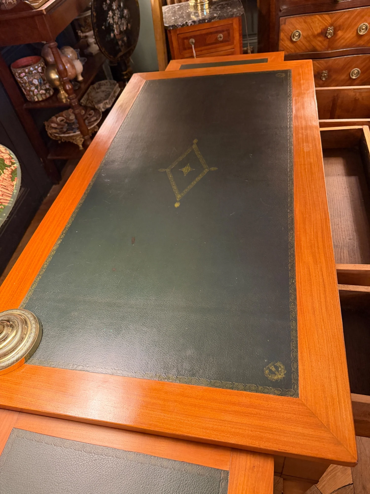 Bureau plat