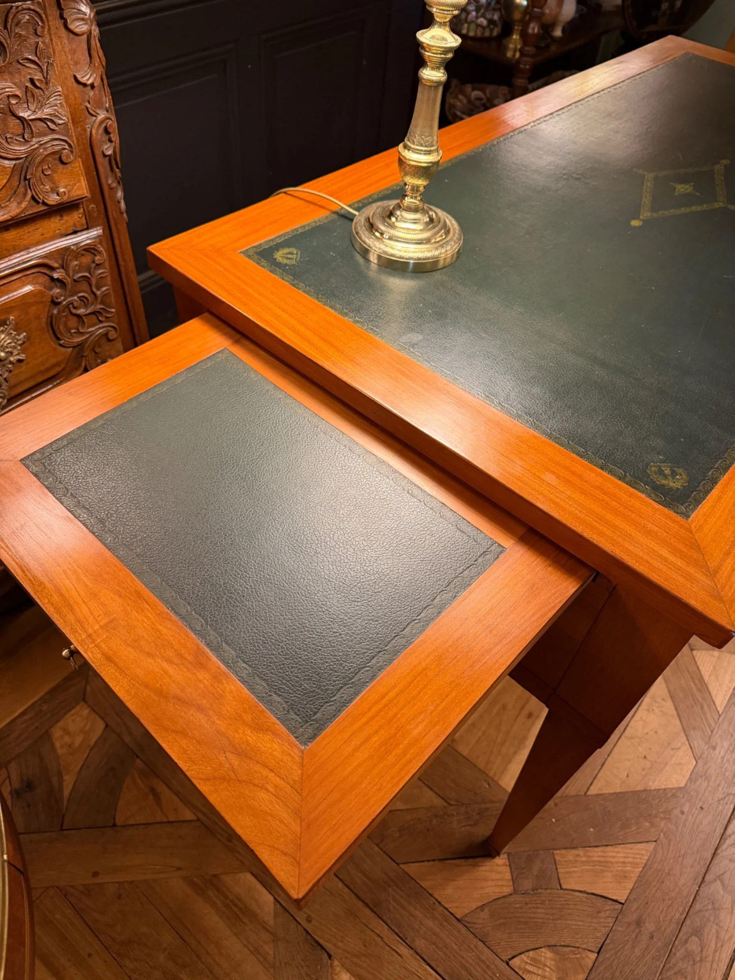 Bureau plat