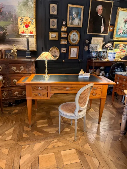 Bureau plat