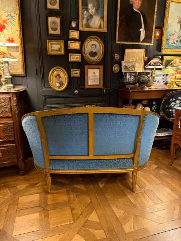 Louis XVI Style Gilt Wood Basket Canapé — Very good condition