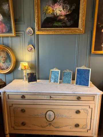 Large Louis XVI-style photo frame, 28 cm x 19.5 cm — Very good condition