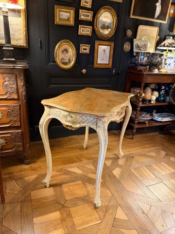 Louis XV Style Lacquered Wood Centre Table — Good condition