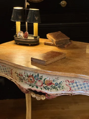 Louis XV Style Lacquered Wood Centre Table — Good condition