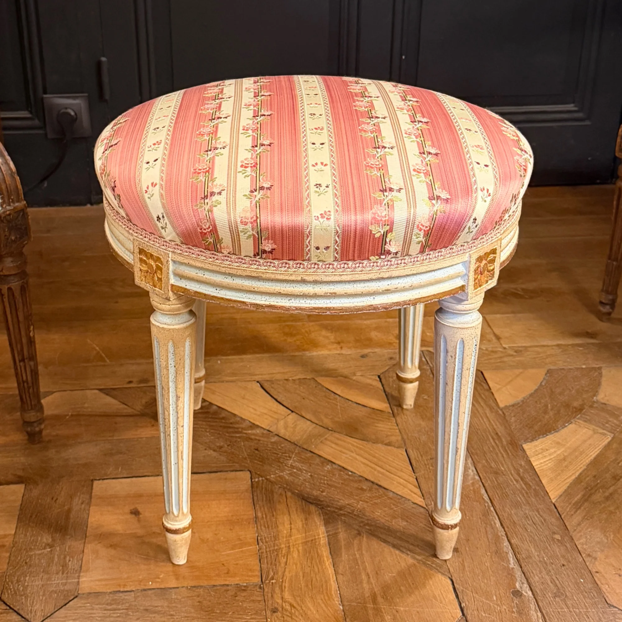 Louis XVI·スツール — アンティークカタログ | フランスのアンティーク