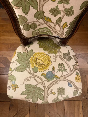 Chaise tapissée en palissandre — Bon état