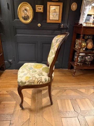 Chaise tapissée en palissandre — Bon état