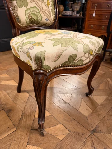Chaise tapissée en palissandre — Bon état