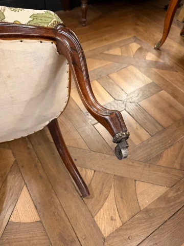 Chaise tapissée en palissandre — Bon état