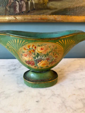 Kleine bemalte Blechjardinière mit Blumendekor — Guter Zustand