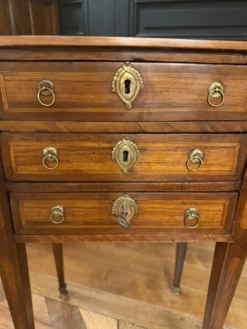 Chiffonnière-Tisch, Louis-XVI-Epoche — Sehr guter Zustand