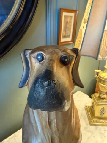 Pair of carved and patinated wood dogs — Very good condition