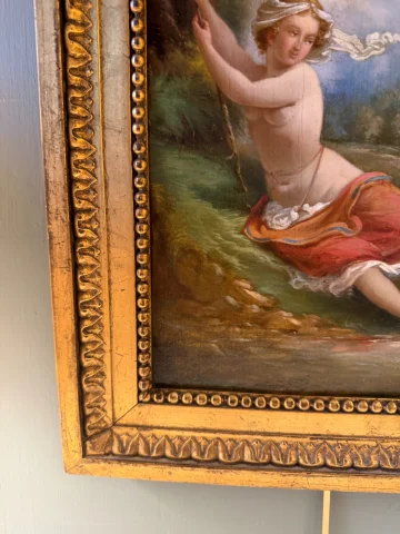 Jeune nymphe au bord de l'eau — Très bon état