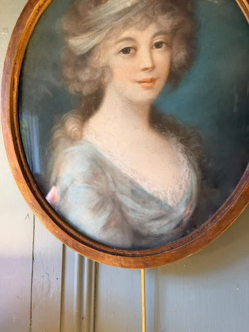 Portret van een jonge vrouw, pastel laat 18e eeuw, nr. 2 — Goede staat