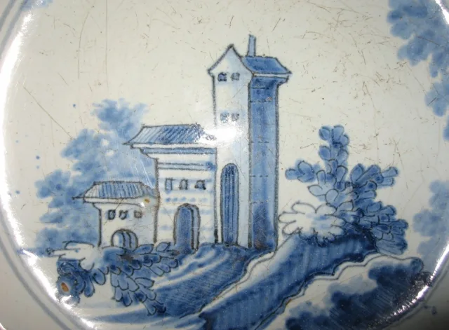Assiette enfaïencede Nevers XVIIesiècle