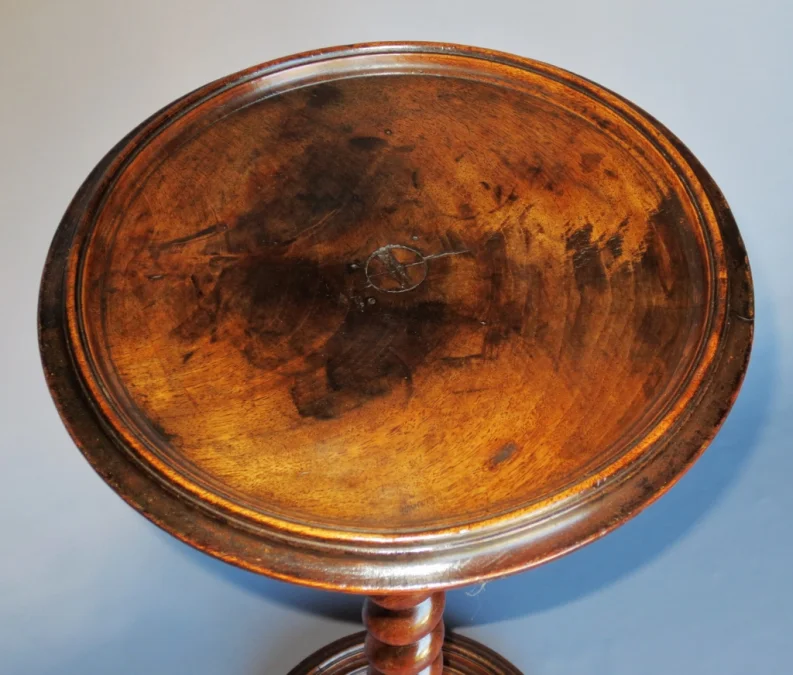 LOUIS XIII PERIOD STAND