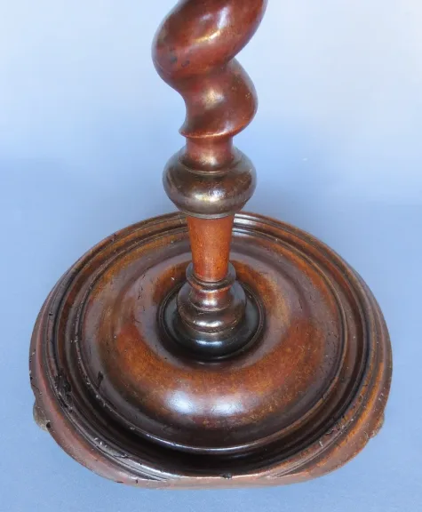 Sellette porte lumière, XVIIe siècle