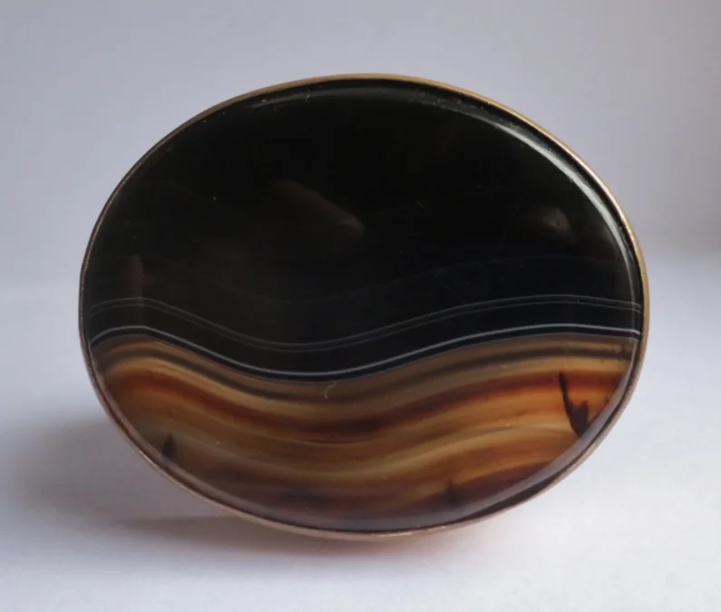 Tabatière en agate.